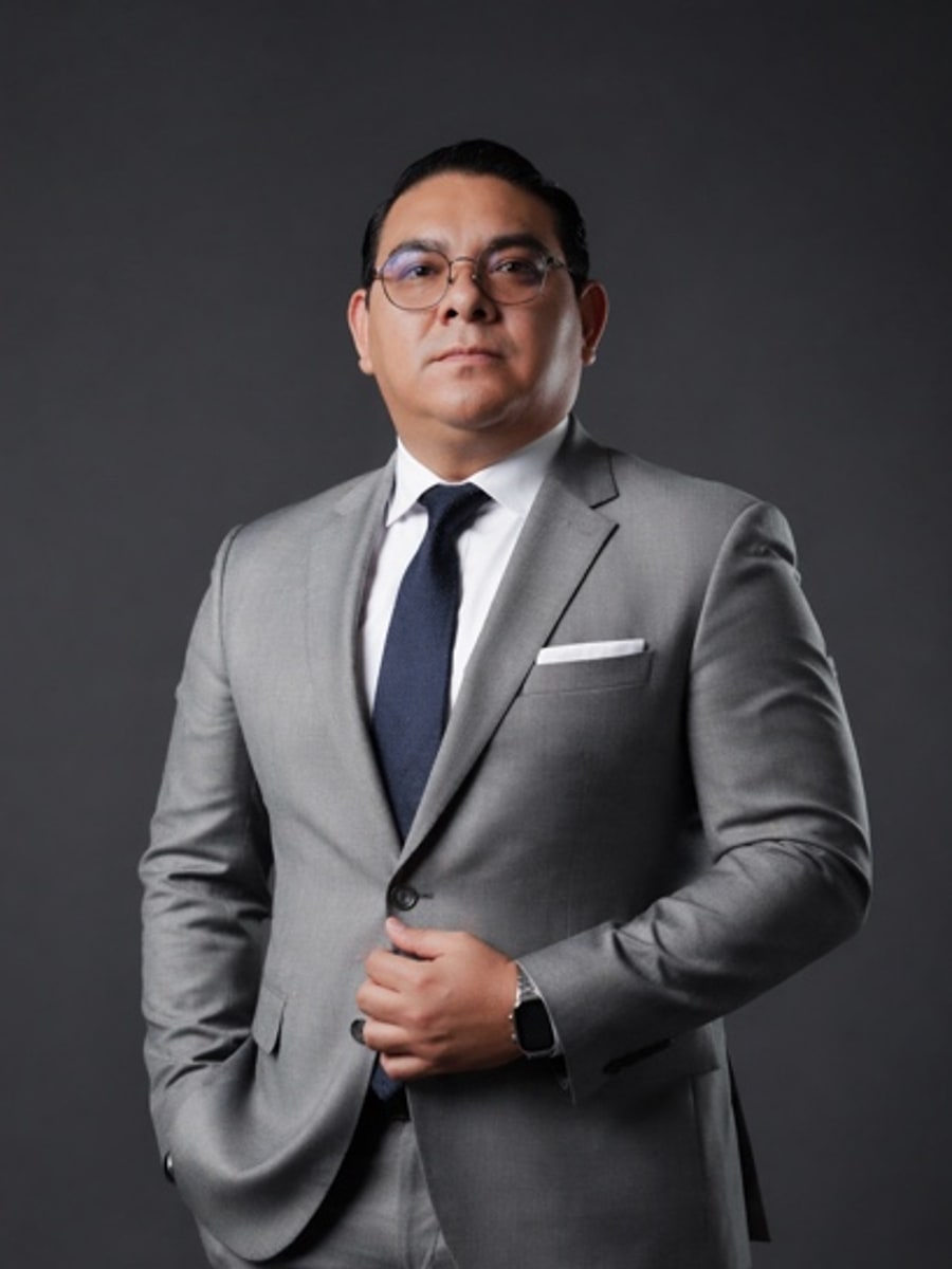 Mgtr. Angel Ortiz